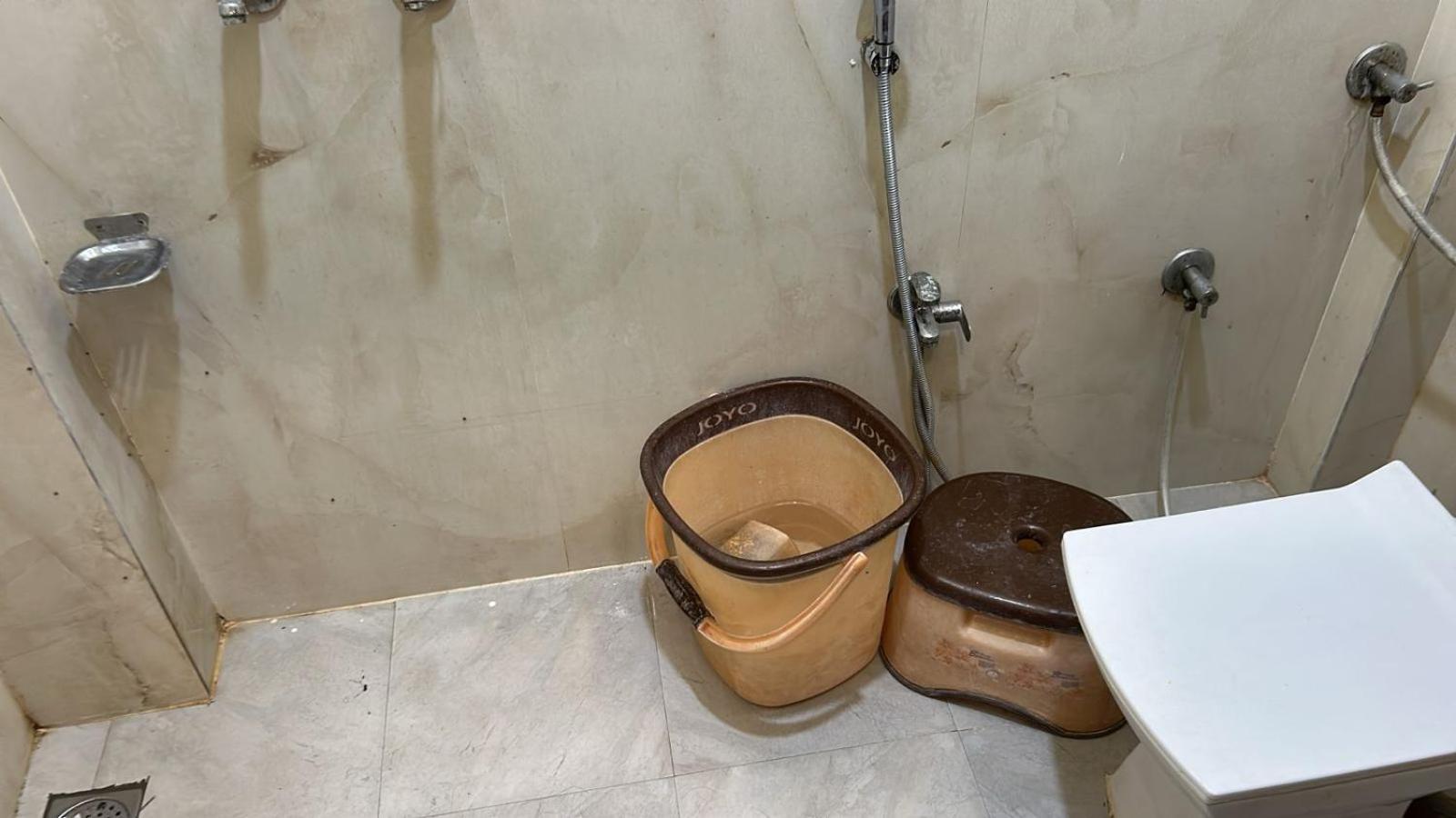 Hotel Empire Ujjain Exteriör bild